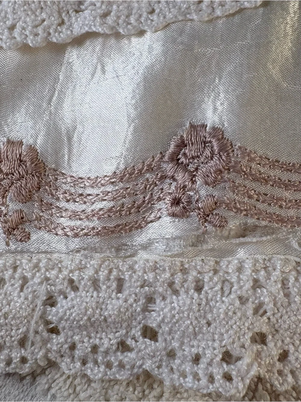 Avanti vintage towel